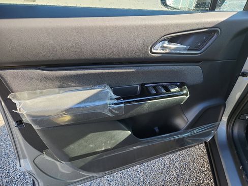 New 2026 Honda Prologue EX image 8