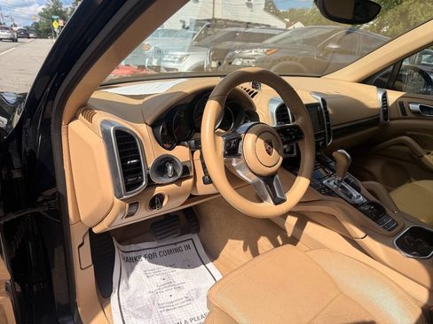 Used 2016 Porsche Cayenne S AWD/4WD image 12