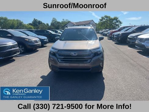 Used 2025 Subaru Forester Premium w/ Convenience Package #1 AWD/4WD image 2