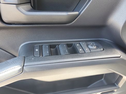 Used 2025 Toyota 4Runner SR5 image 29