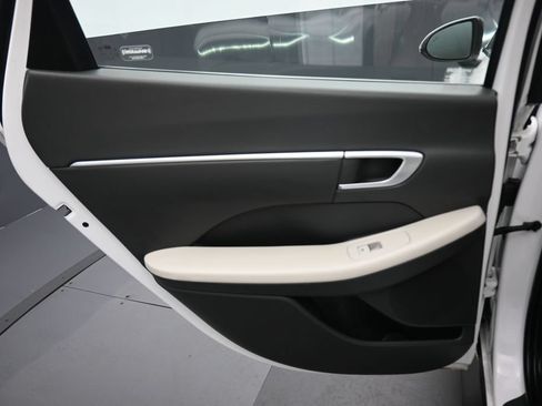 Used 2021 Hyundai Sonata Blue FWD image 28