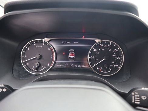Certified 2025 Nissan Rogue SV AWD/4WD image 23
