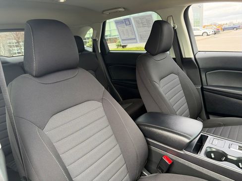 Used 2024 Ford Edge SE AWD/4WD image 12