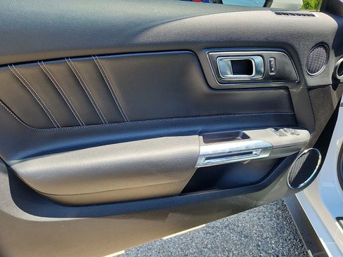 Used 2021 Ford Mustang Premium w/ Pony Package RWD image 10