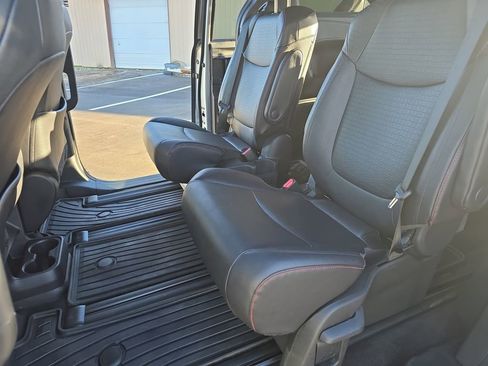 Used 2025 Toyota Sienna XSE image 16