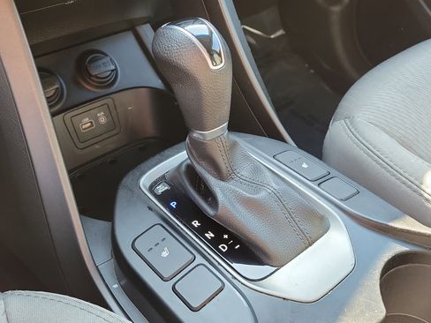 Used 2018 Hyundai Santa Fe Sport w/ 2.4L Value Package 02 image 32