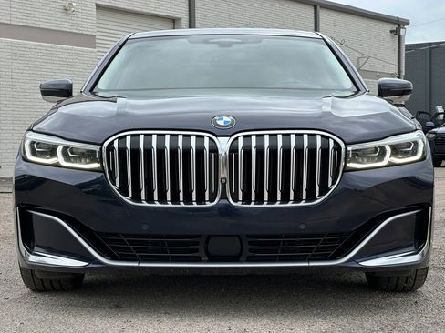 Used 2020 BMW 740i w/ Premium Package RWD image 11