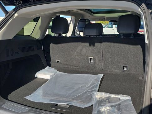 New 2026 Lincoln Nautilus Premier w/ Equipment Group 102A image 22