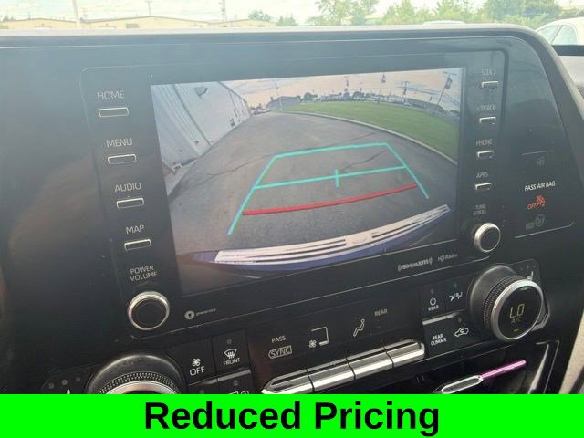 Used 2020 Toyota Highlander XLE AWD/4WD image 24