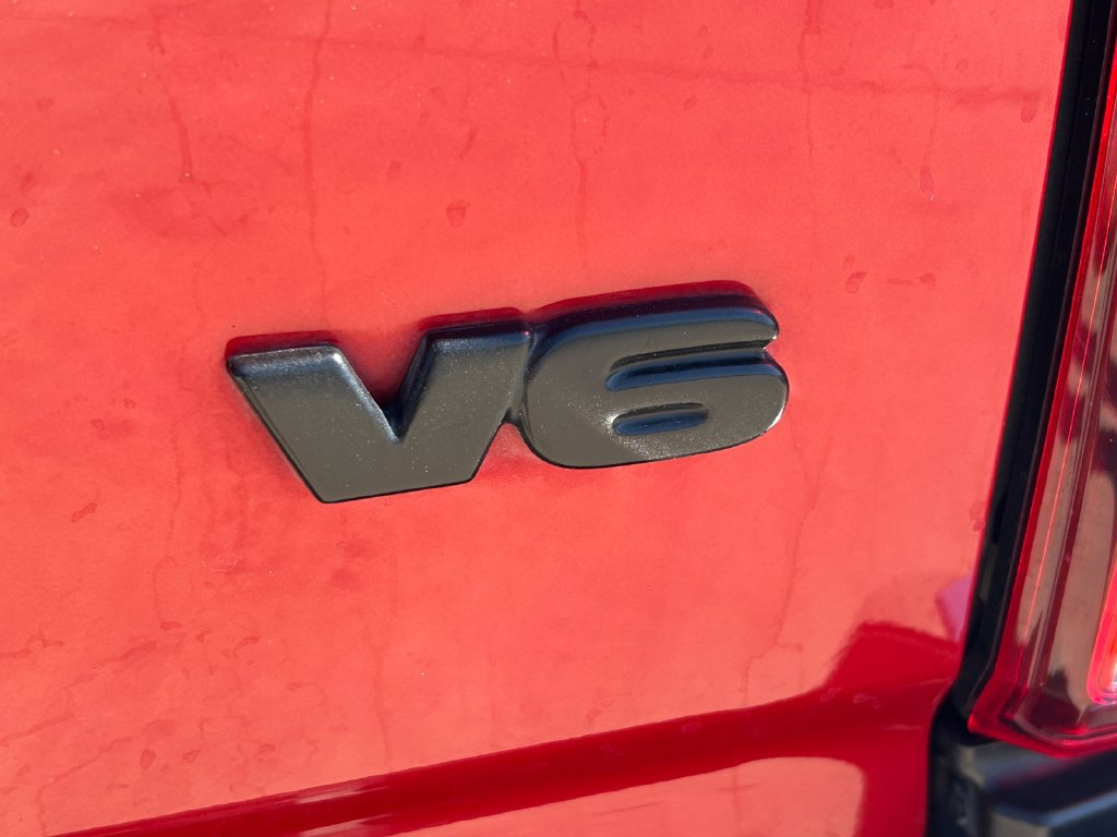 Used 2021 Toyota Tacoma SR5 RWD image 12