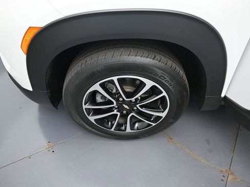 Used 2024 Chevrolet TrailBlazer LT w/ Convenience Package AWD/4WD image 33
