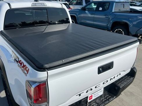 Used 2023 Toyota Tacoma TRD Off-Road w/ Black Out Package (TMS) image 12