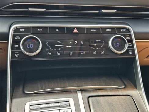 Used 2023 Genesis GV80 3.5T Advanced + image 22