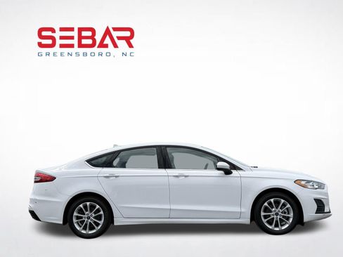 Used 2020 Ford Fusion SE FWD image 5