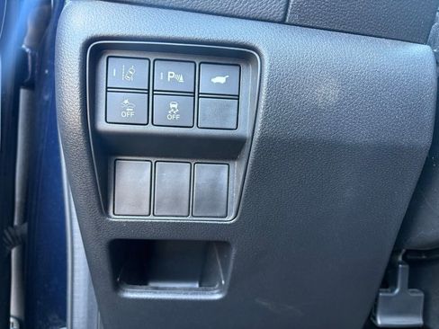 Used 2021 Honda CR-V Touring image 7