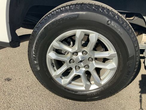 Used 2024 Chevrolet Silverado 1500 RST AWD/4WD image 23