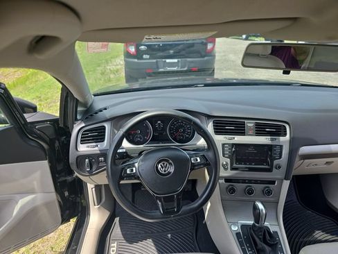 Used 2015 Volkswagen Golf TDI S FWD image 15