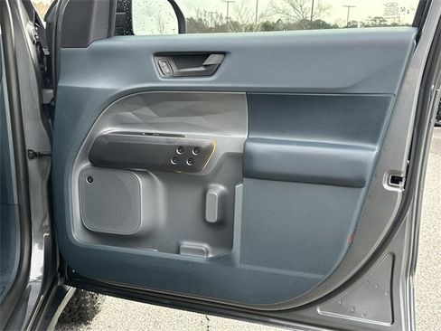 Used 2025 Ford Maverick Tremor image 15