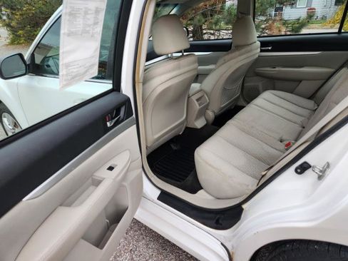 Used 2012 Subaru Legacy 2.5i image 11