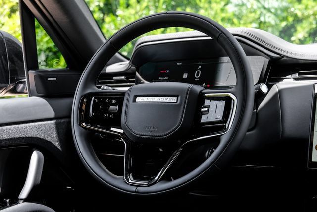 New 2026 Land Rover Range Rover Sport Dynamic SE AWD/4WD image 21