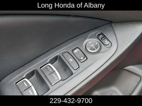 Used 2018 Honda Accord Sport image 12