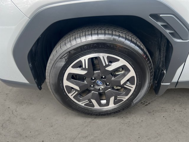 Used 2026 Subaru Forester Premium AWD/4WD image 9