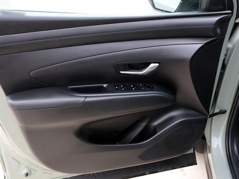 Used 2025 Hyundai Santa Cruz SEL FWD image 16