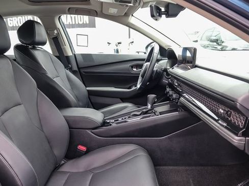 Used 2025 Honda Accord Touring image 18