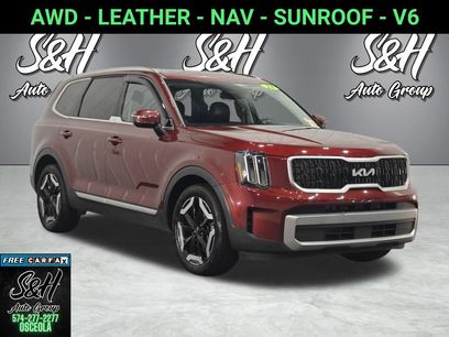 Used 2023 Kia Telluride EX w/ EX Captain's Chair Package