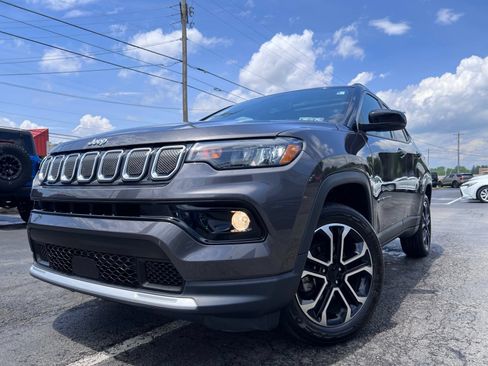 Used 2022 Jeep Compass Limited w/ Sun and Sound Group AWD/4WD image 16