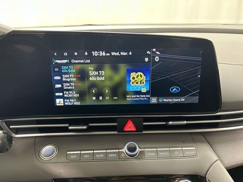 Used 2023 Hyundai Elantra SEL w/ Convenience Package image 14