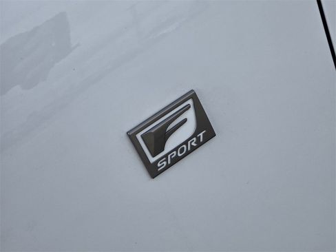 Used 2022 Lexus IS 350 F Sport image 10