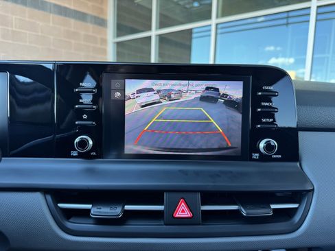 Used 2024 Kia Seltos LX image 22