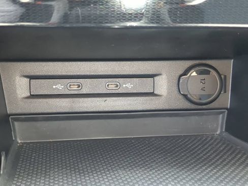 Certified 2025 Volkswagen Taos S FWD image 21