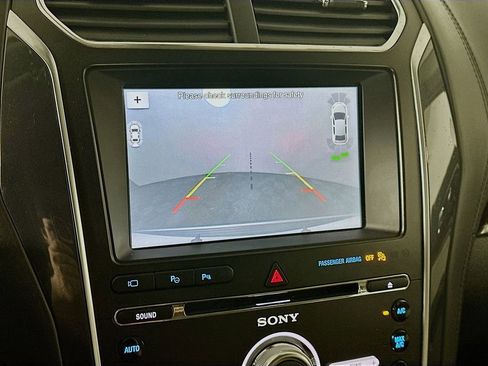 Used 2018 Ford Explorer Platinum image 20