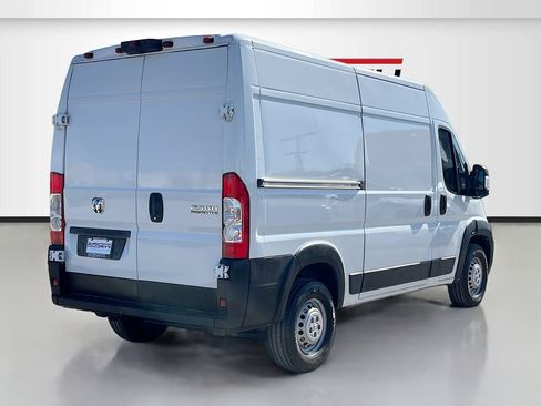 Used 2023 RAM ProMaster 2500 w/ Driver Convenience Group FWD image 7