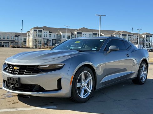 Certified 2023 Chevrolet Camaro LT image 3