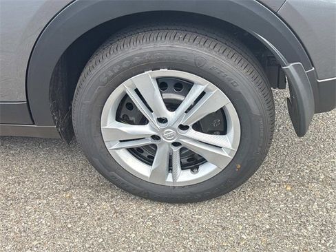 New 2025 Nissan Kicks Play S image 11