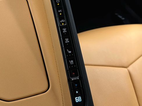 Used 2025 Chevrolet Corvette 2LT w/ Z51 Performance Package image 23