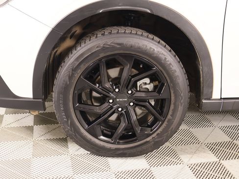 Used 2020 Subaru Outback Touring XT AWD/4WD image 18