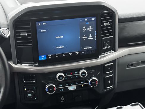 Used 2025 Ford F150 XLT w/ Equipment Group 301A Standard image 17