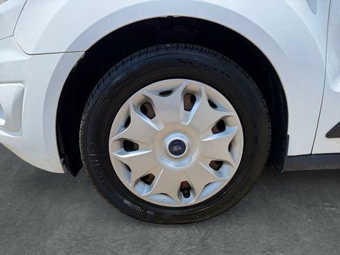 Used 2016 Ford Transit Connect XLT FWD image 17