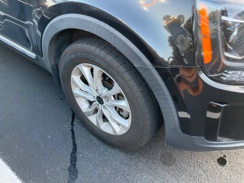 Used 2020 Kia Telluride LX FWD image 3