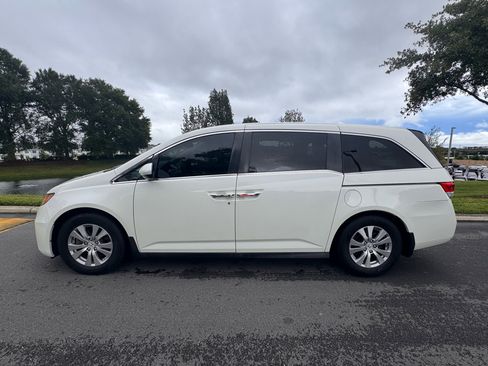 Used 2016 Honda Odyssey SE image 9
