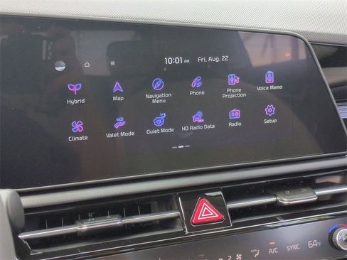 New 2025 Kia Niro EX Touring image 11