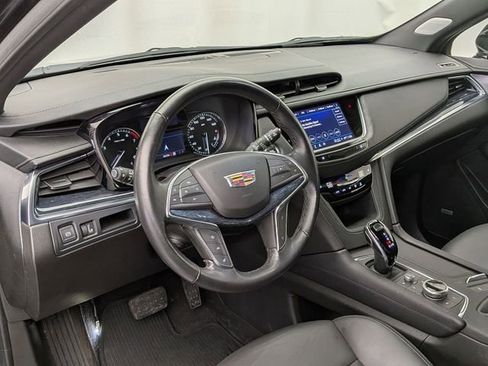Certified 2023 Cadillac XT5 Premium Luxury w/ LPO, Floor Liner Package AWD/4WD image 9