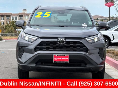 Used 2025 Toyota RAV4 XLE AWD/4WD image 9