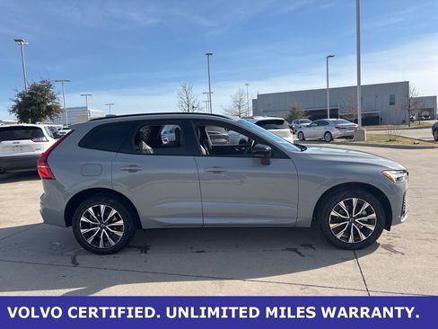 Certified 2025 Volvo XC60 B5 Core image 4