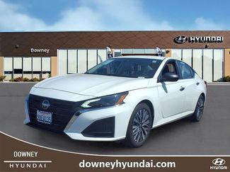 Used 2025 Nissan Altima 2.5 SV FWD video 1