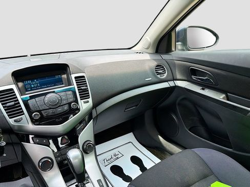 Used 2014 Chevrolet Cruze LT FWD image 22